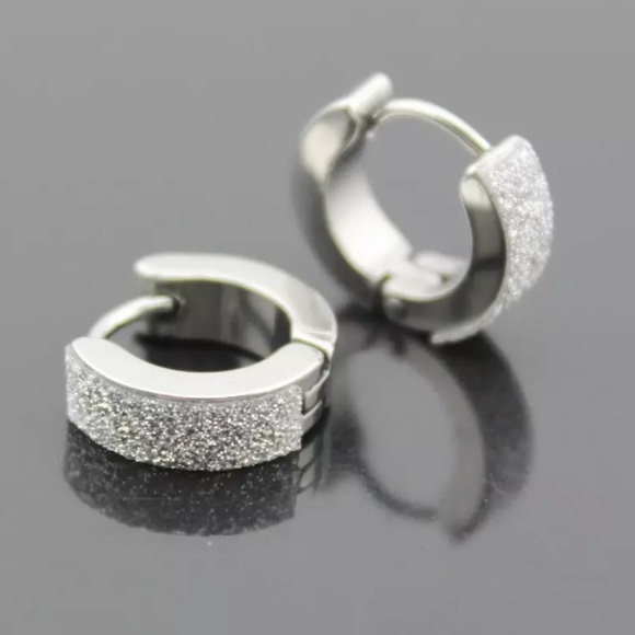 NEW!💙💎PUNK HOOPS! SPARKLE!💎💙SILVERY UNISEX MEN - Picture 2 of 8